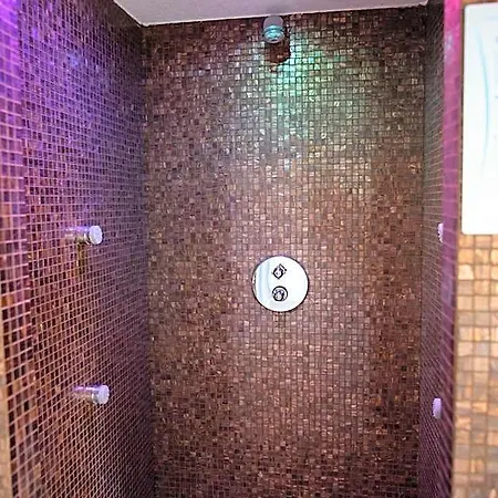 Hotel La Dimora Del Baco 4*