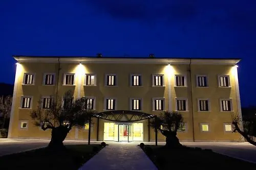 מלון La Dimora Del Baco ל'אקווילה