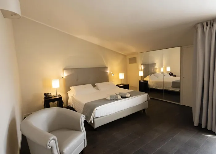 La Dimora Del Baco فندق 4*